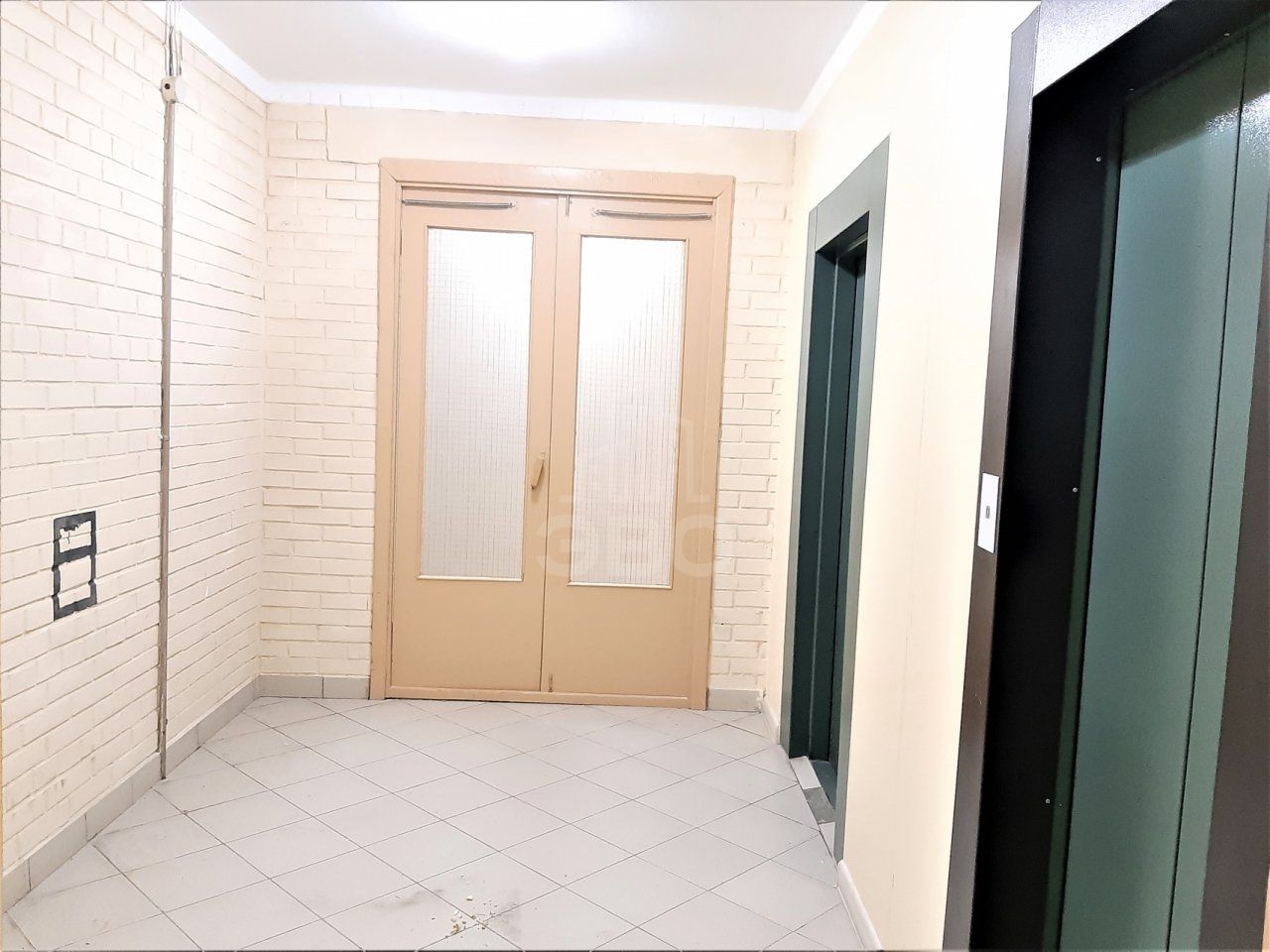 трехкомнатная квартира в Санкт-Петербурге по адресу: Науки проспект, 63