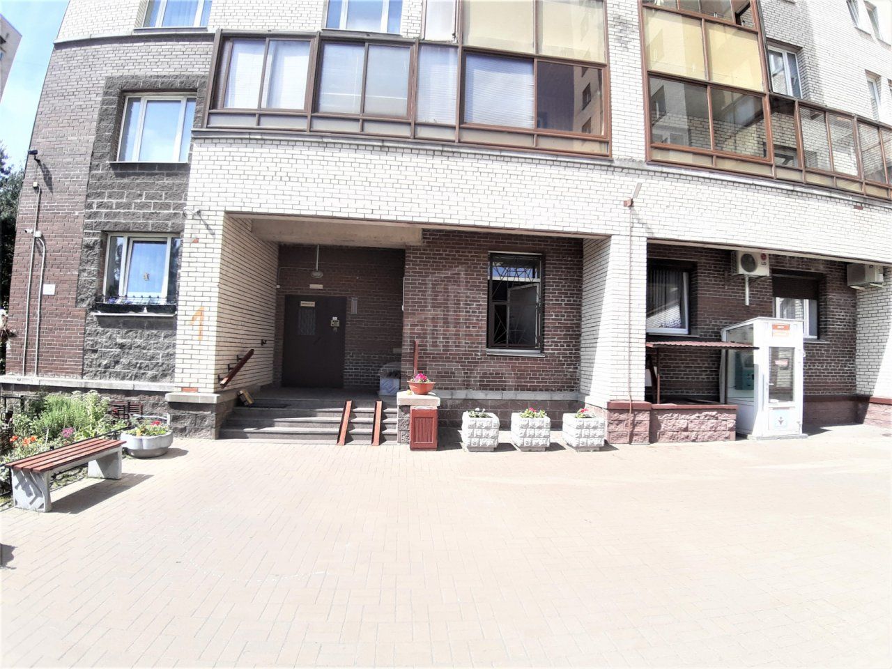 трехкомнатная квартира в Санкт-Петербурге по адресу: Науки проспект, 63