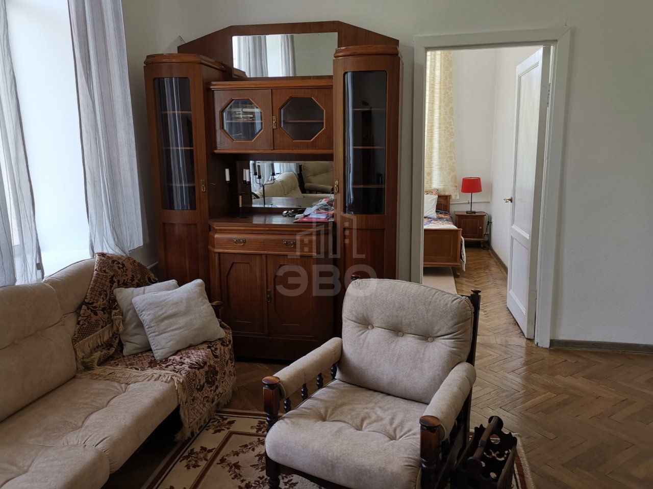 трехкомнатная квартира в Санкт-Петербурге по адресу: Конногвардейский б-р., 6