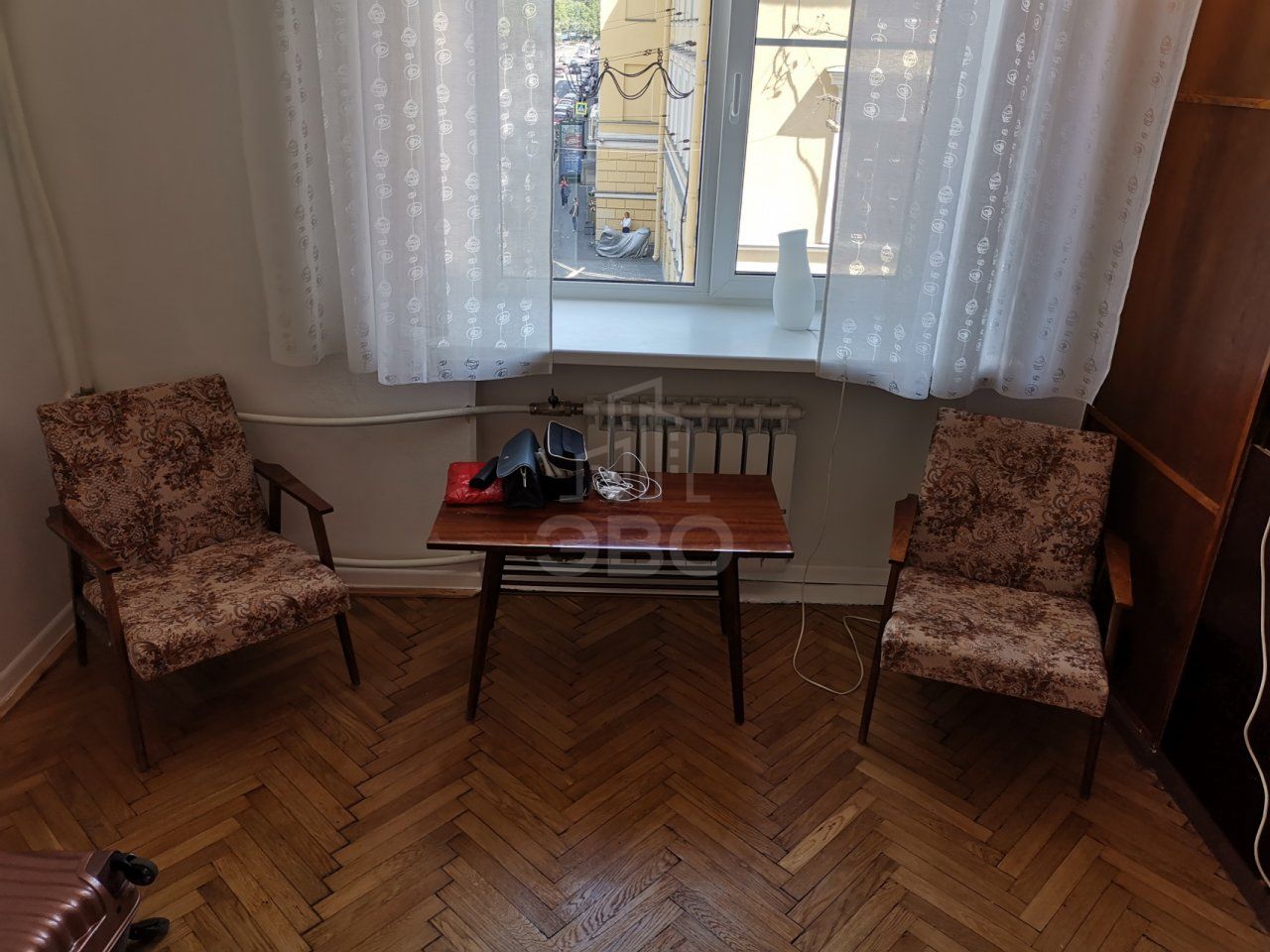 трехкомнатная квартира в Санкт-Петербурге по адресу: Конногвардейский б-р., 6