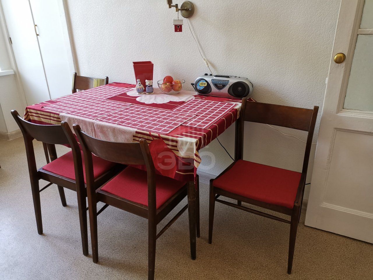 трехкомнатная квартира в Санкт-Петербурге по адресу: Конногвардейский б-р., 6