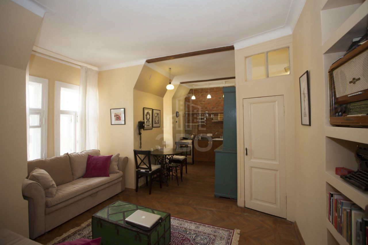 двухкомнатная квартира в Санкт-Петербурге по адресу: Жуковского ул., 31