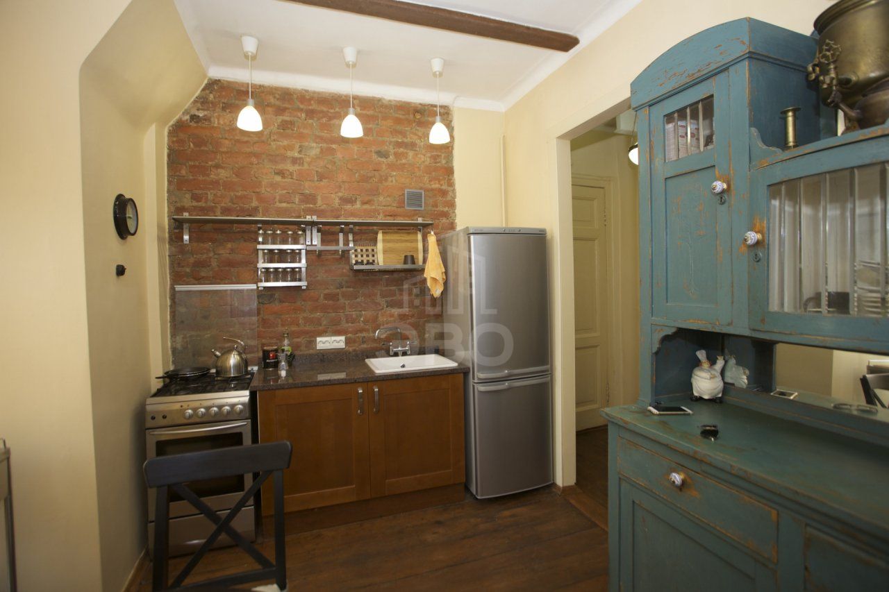 двухкомнатная квартира в Санкт-Петербурге по адресу: Жуковского ул., 31