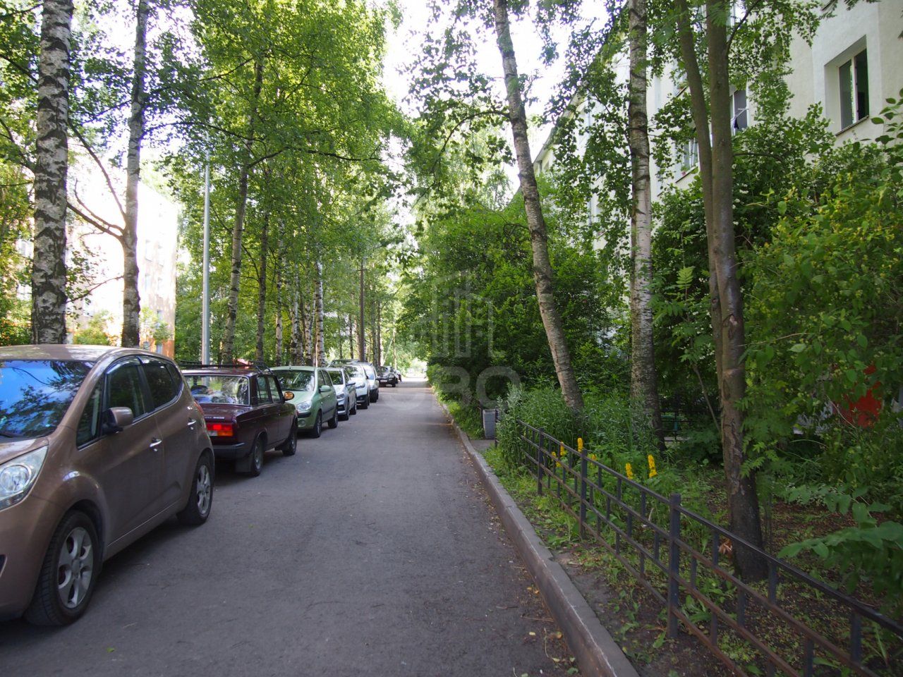 четырехкомнатная квартира в Санкт-Петербурге по адресу: Пограничника Гарькавого ул., 48, к 1