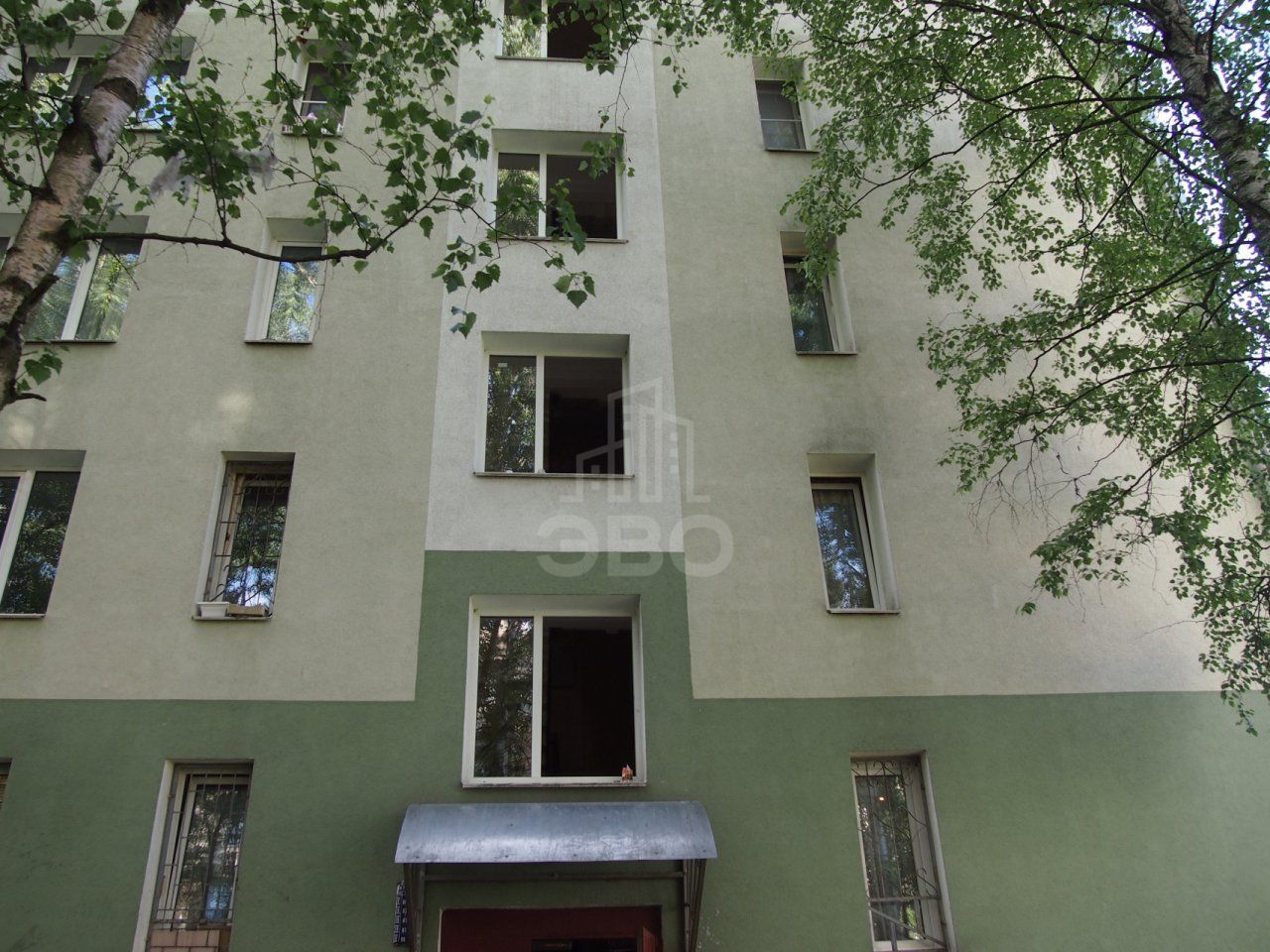 четырехкомнатная квартира в Санкт-Петербурге по адресу: Пограничника Гарькавого ул., 48, к 1