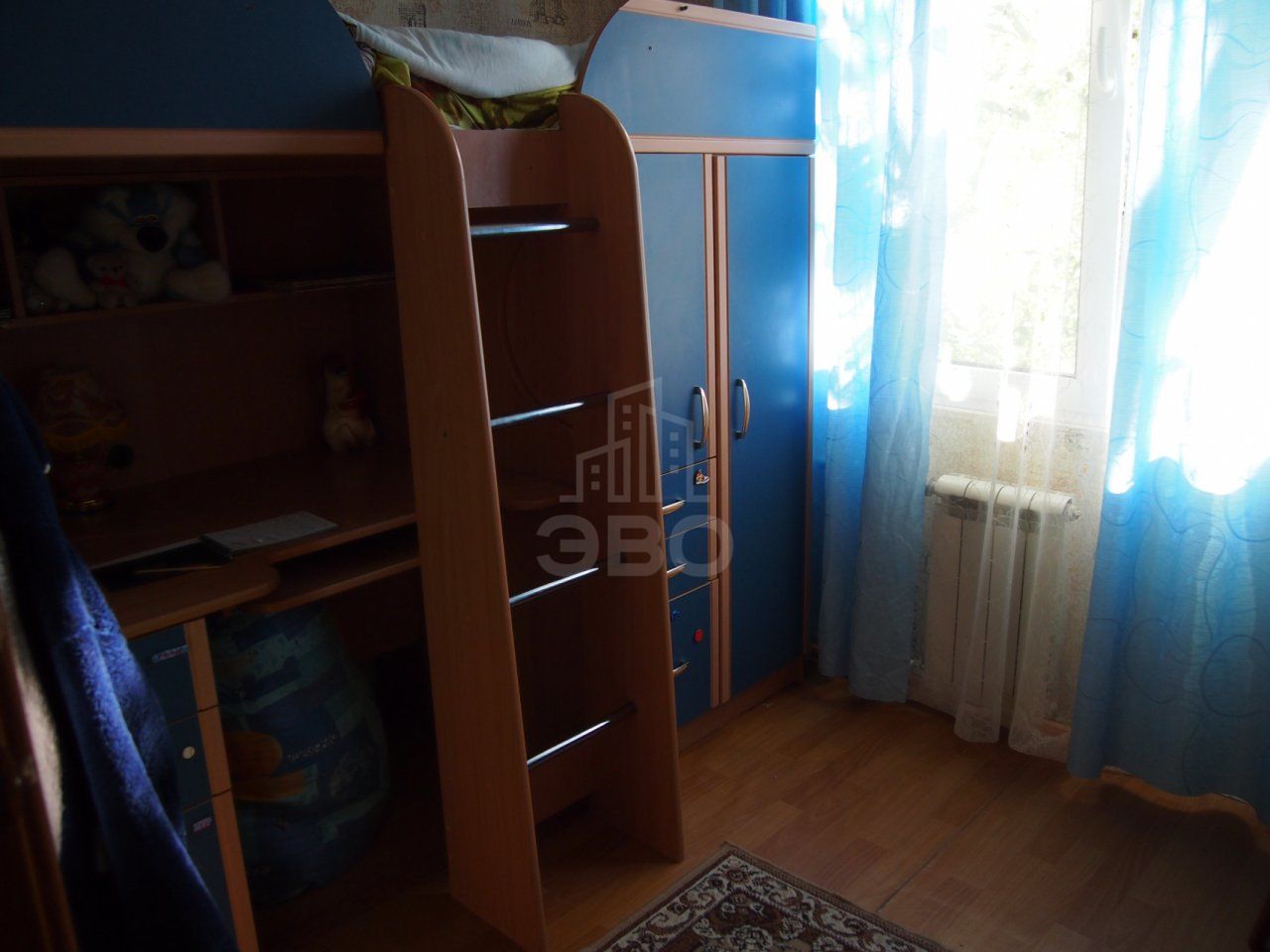 четырехкомнатная квартира в Санкт-Петербурге по адресу: Пограничника Гарькавого ул., 48, к 1