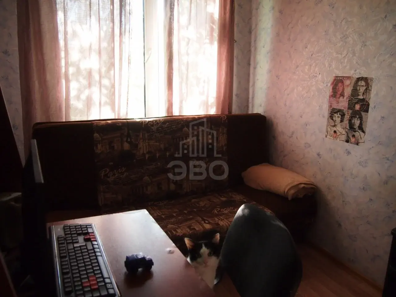 четырехкомнатная квартира в Санкт-Петербурге по адресу: Пограничника Гарькавого ул., 48, к 1