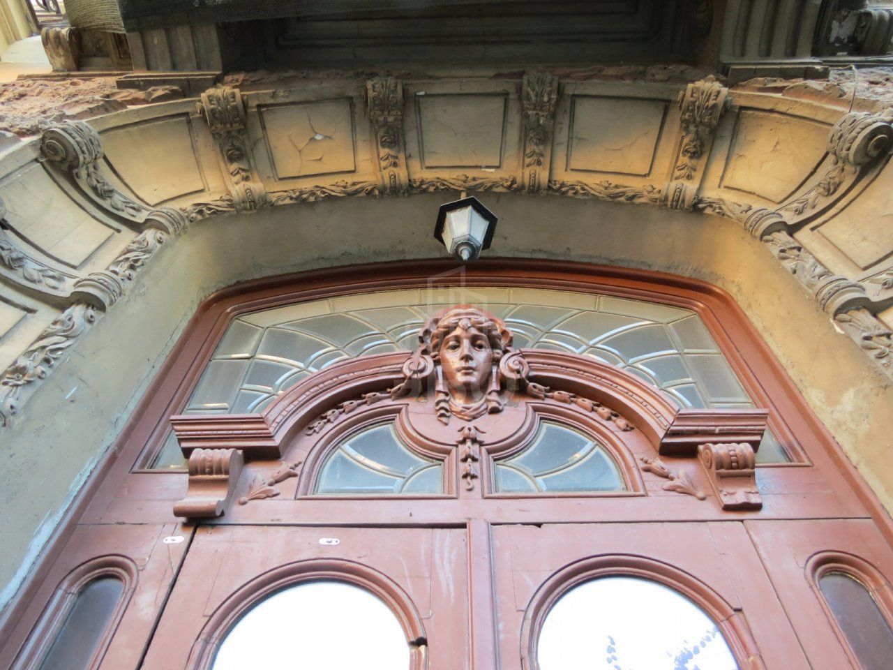 четырехкомнатная квартира в Санкт-Петербурге по адресу: Маяковского ул., 36-38