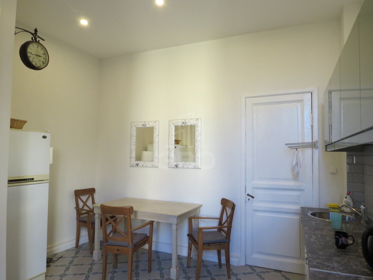 четырехкомнатная квартира в Санкт-Петербурге по адресу: Маяковского ул., 36-38