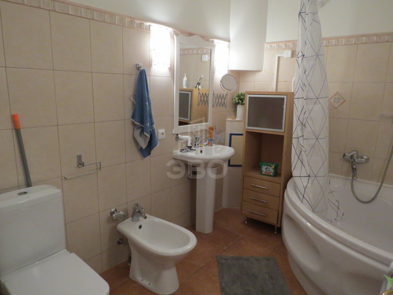 четырехкомнатная квартира в Санкт-Петербурге по адресу: Маяковского ул., 36-38