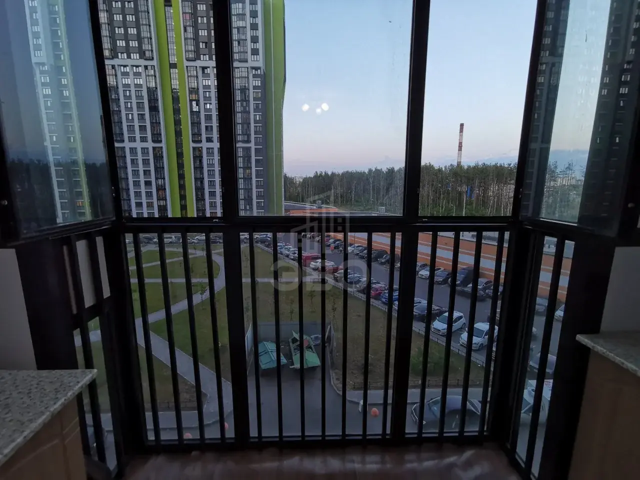 трехкомнатная квартира в Санкт-Петербурге по адресу: Парашютная ул., 61, к 1, литера А