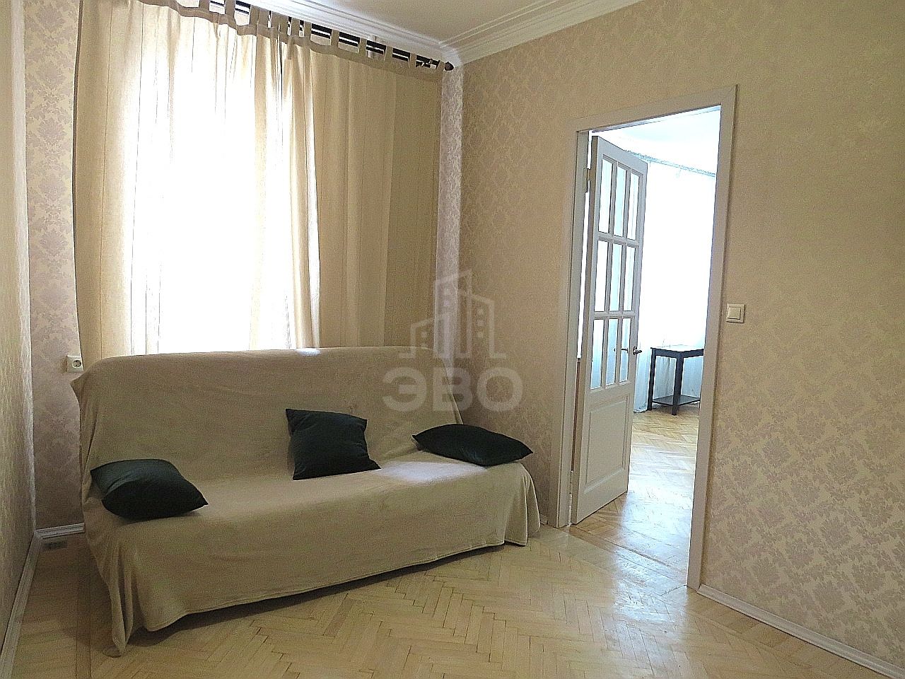 трехкомнатная квартира в Санкт-Петербурге по адресу: Пестеля ул., 1