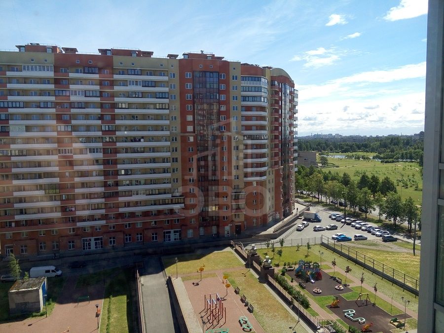 однокомнатная квартира в Санкт-Петербурге по адресу: Маршала Тухачевского ул., 25