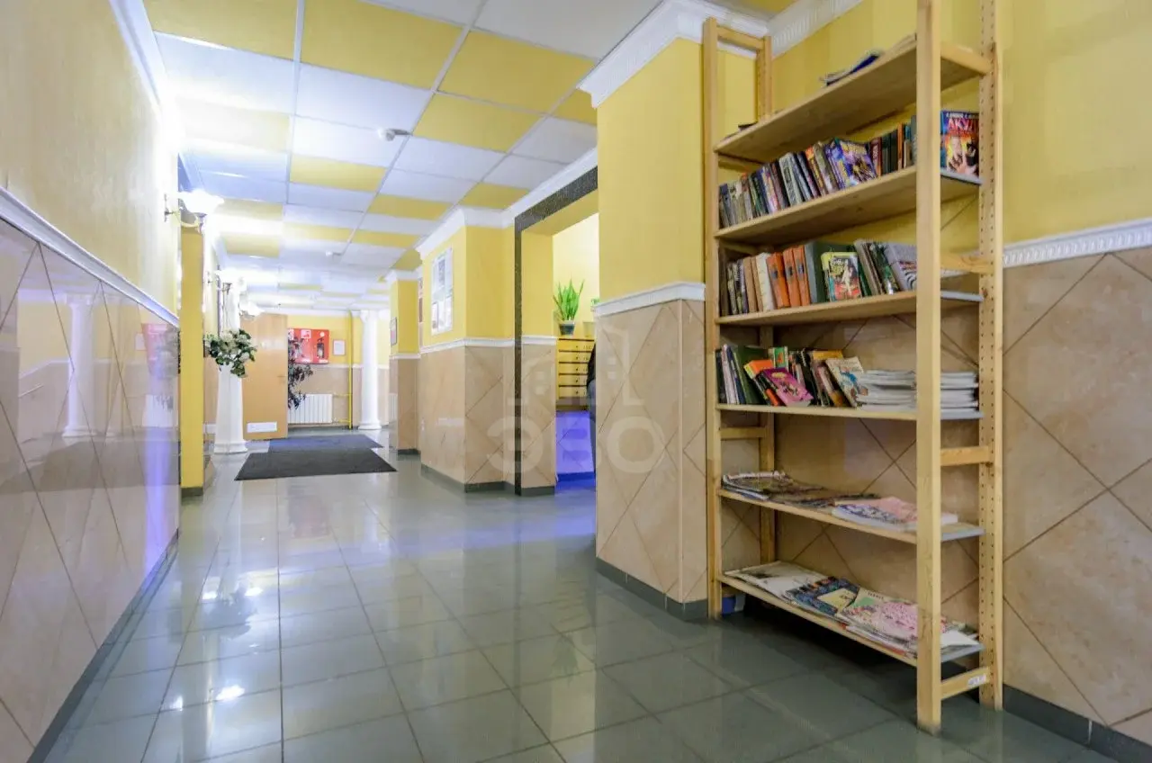 трехкомнатная квартира в Санкт-Петербурге по адресу: Фермское ш., 32