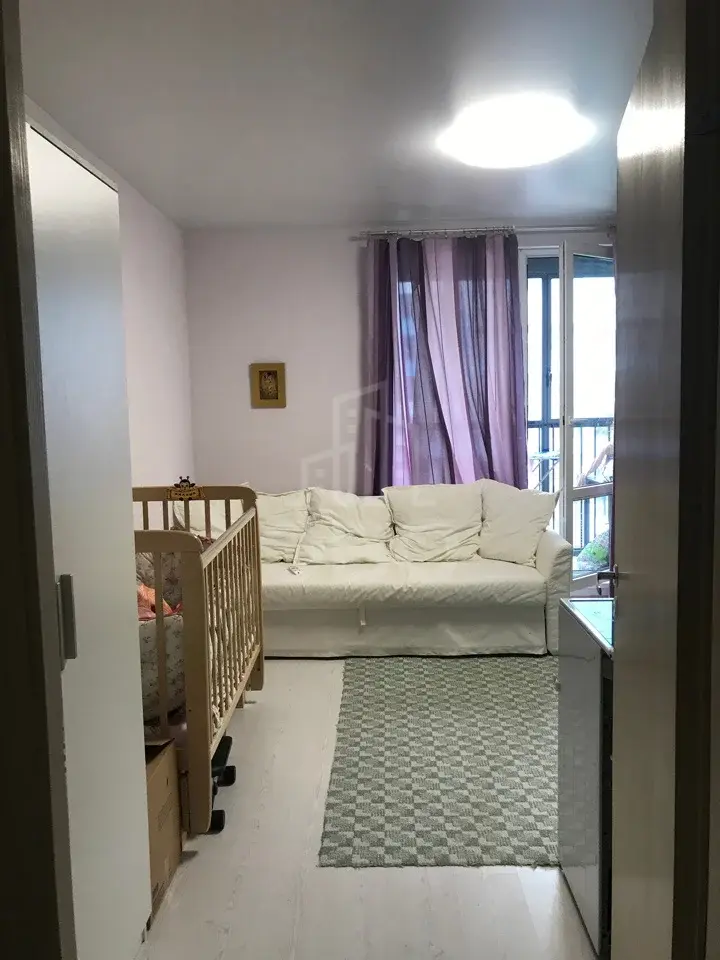 однокомнатная квартира в Санкт-Петербурге по адресу: Крыленко ул., 1, к 1