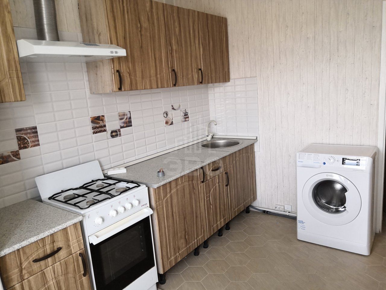 двухкомнатная квартира в Санкт-Петербурге по адресу: Ветеранов проспект, 143, к 1