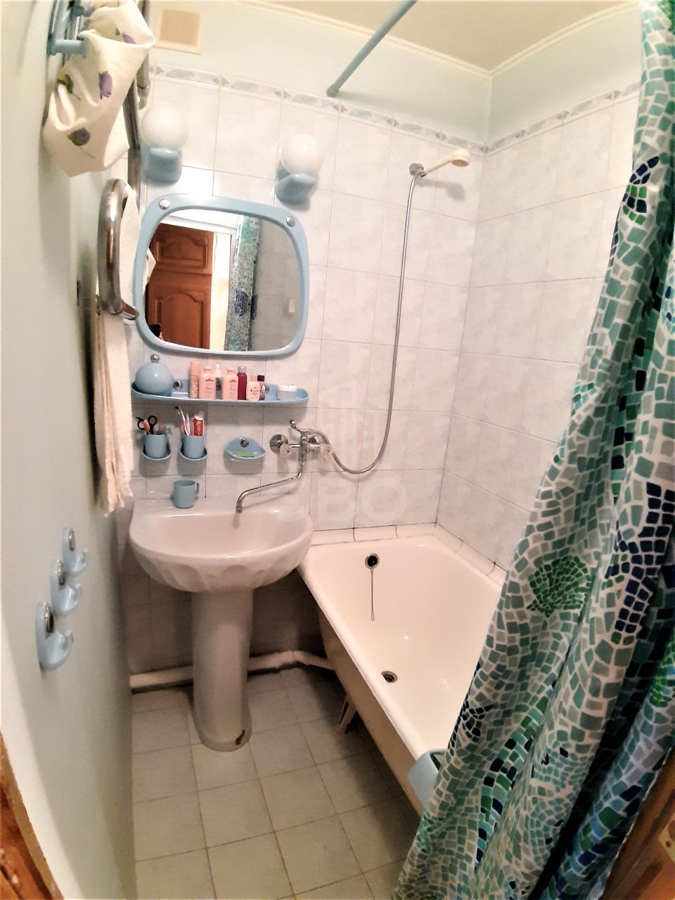 трехкомнатная квартира в Санкт-Петербурге по адресу: Замшина ул., 62