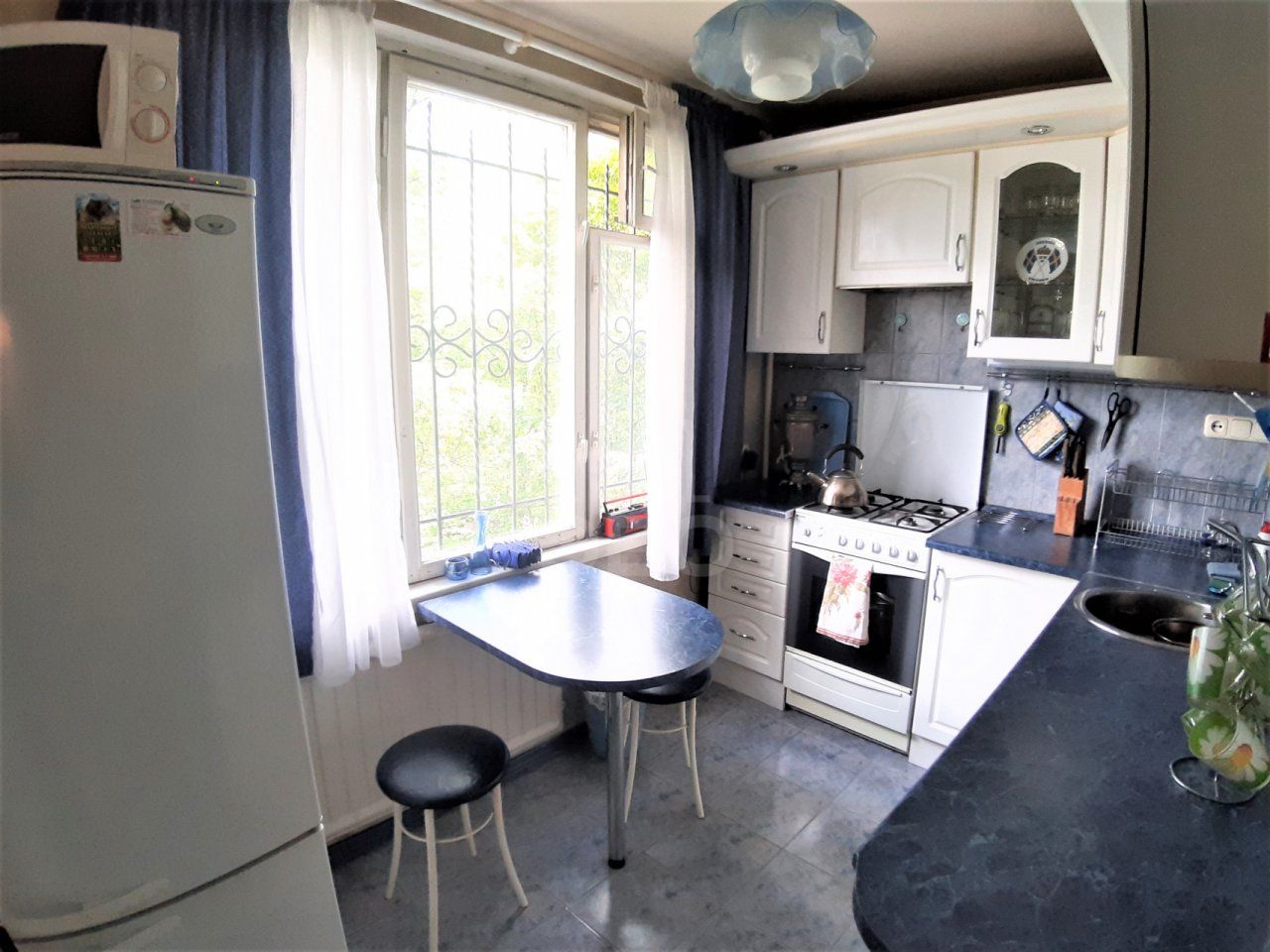 трехкомнатная квартира в Санкт-Петербурге по адресу: Замшина ул., 62