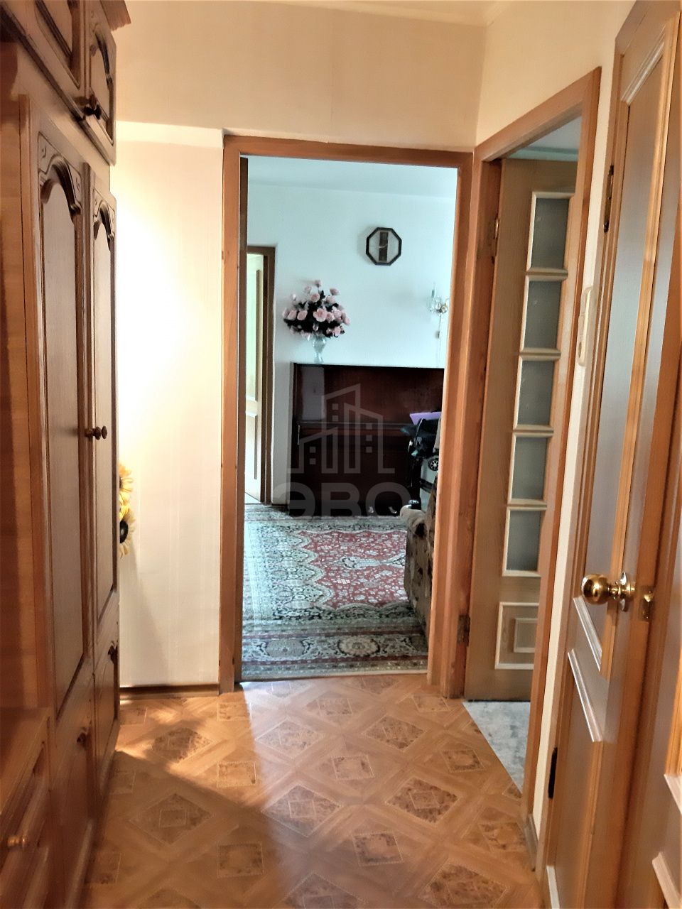 трехкомнатная квартира в Санкт-Петербурге по адресу: Замшина ул., 62