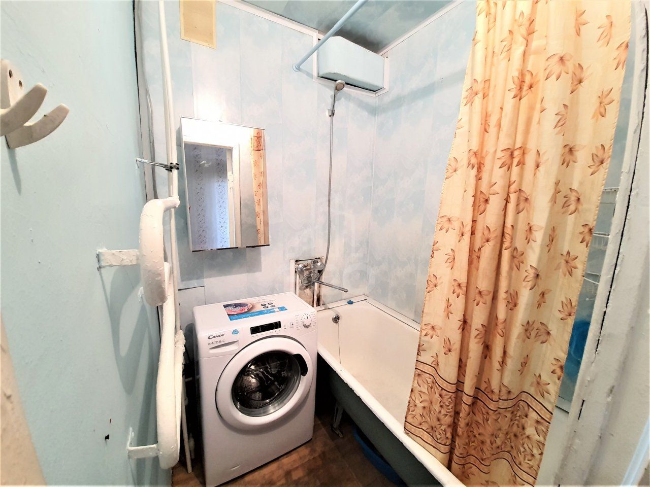 двухкомнатная квартира в Санкт-Петербурге по адресу: Разводная ул., 25