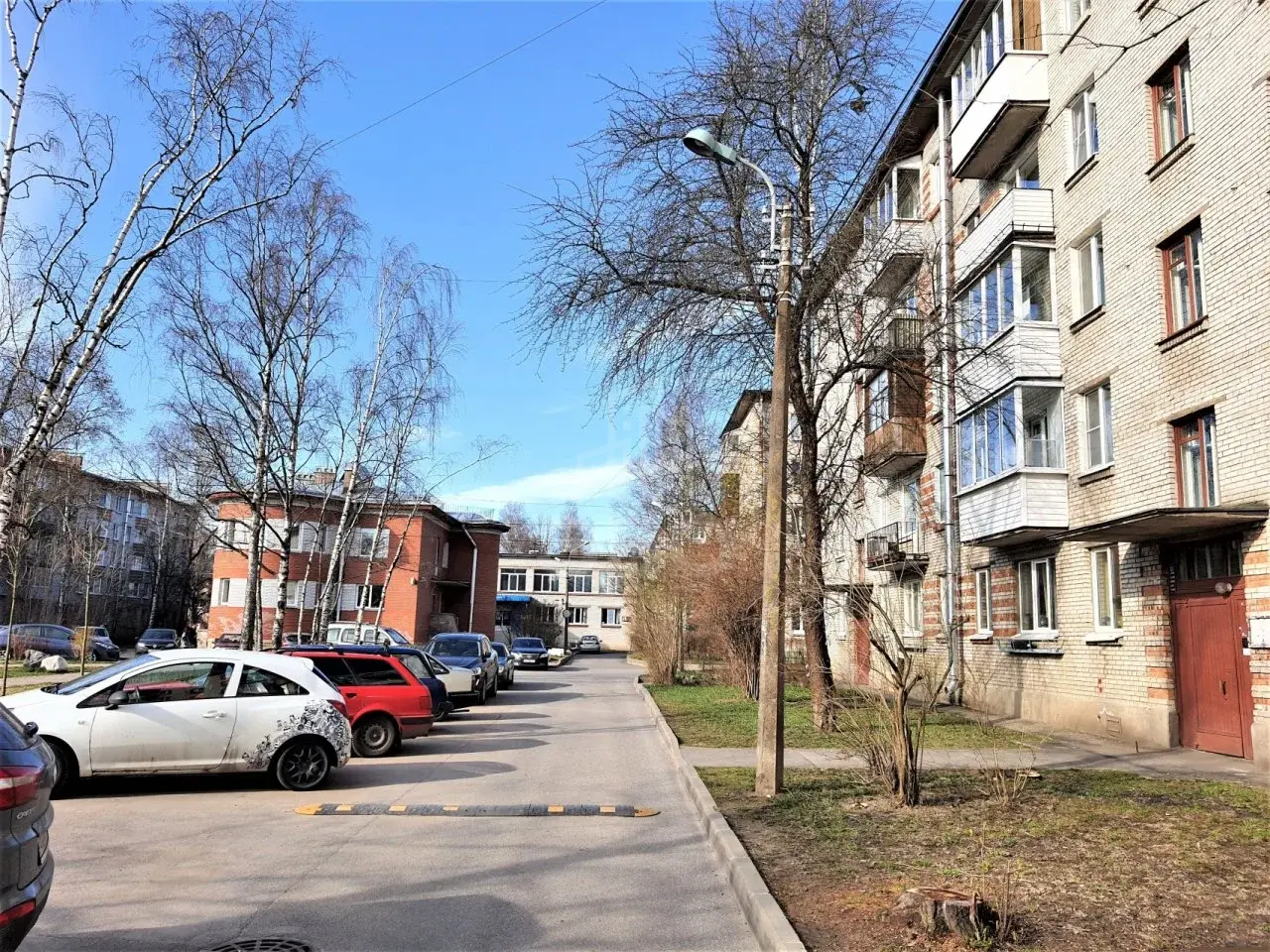 двухкомнатная квартира в Санкт-Петербурге по адресу: Разводная ул., 25