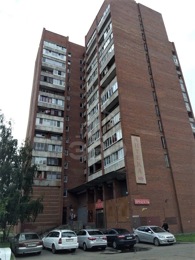 комната в Санкт-Петербурге по адресу: Ударников проспект, 18