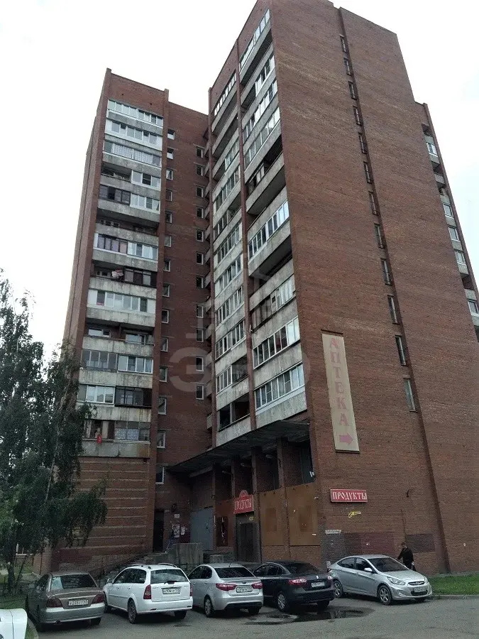 комната в Санкт-Петербурге по адресу: Ударников проспект, 18