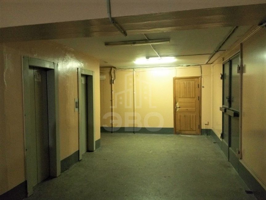 комната в Санкт-Петербурге по адресу: Ударников проспект, 18