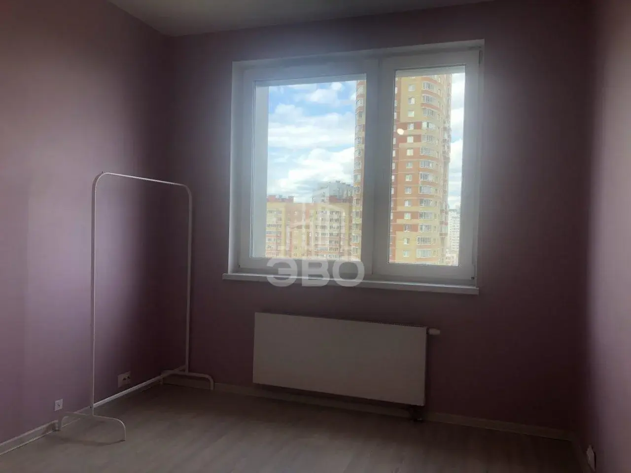 трехкомнатная квартира в Санкт-Петербурге по адресу: Оптиков ул., 34, к 1