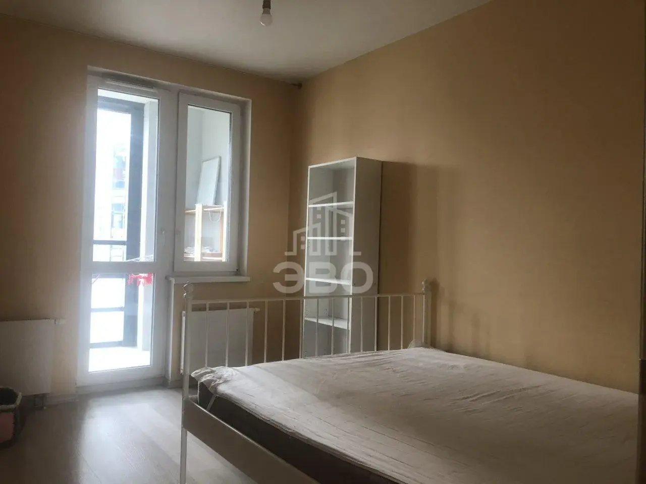 трехкомнатная квартира в Санкт-Петербурге по адресу: Оптиков ул., 34, к 1