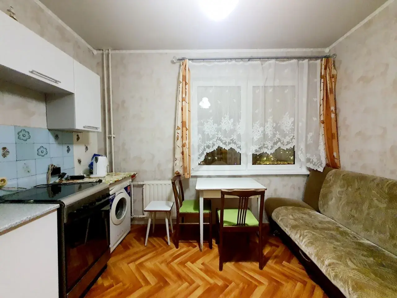 однокомнатная квартира в Санкт-Петербурге по адресу: Хошимина ул., 8, к 2