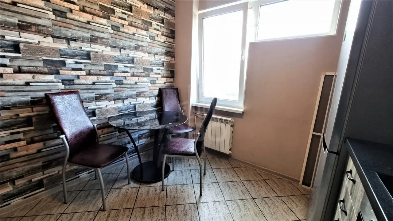 трехкомнатная квартира в Санкт-Петербурге по адресу: Королева проспект, 32, к 2