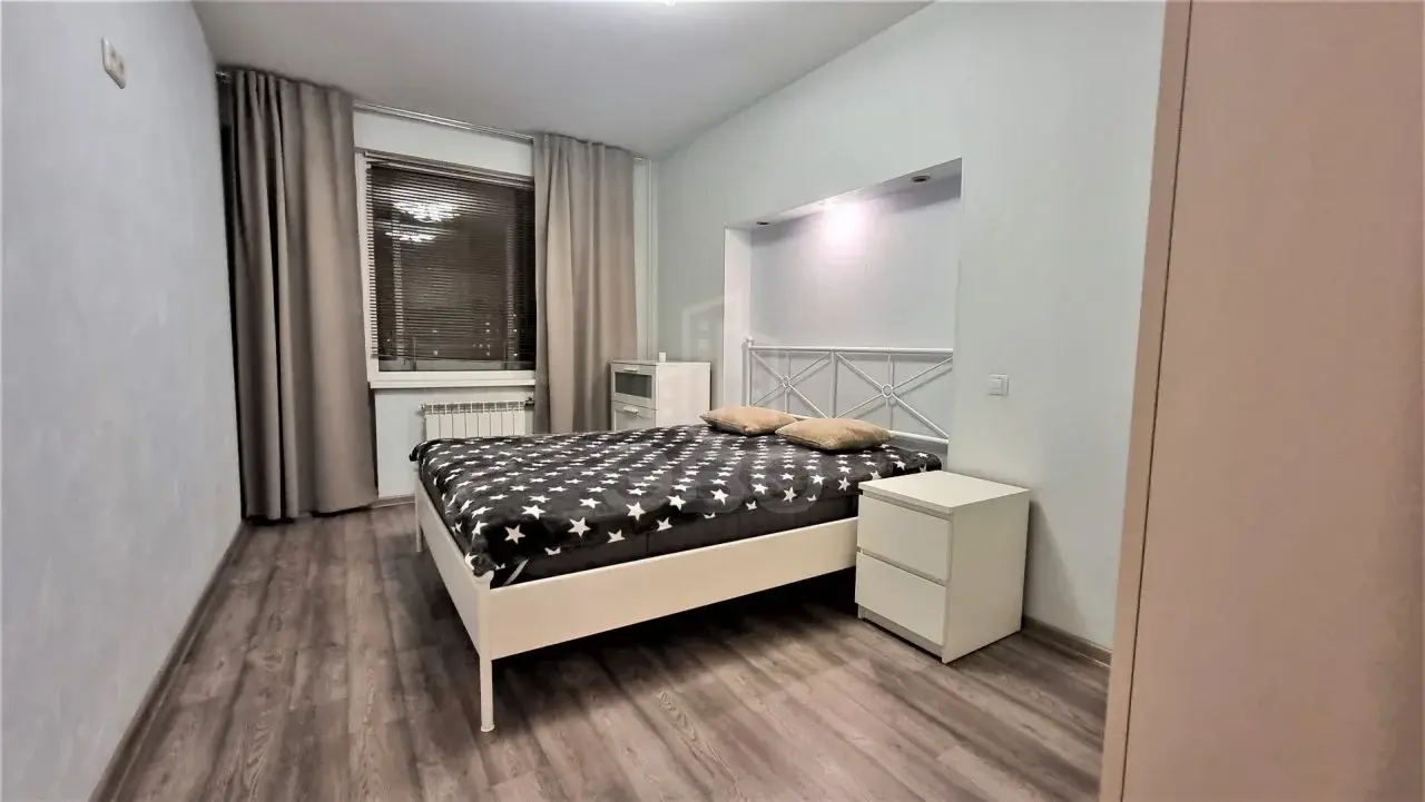 трехкомнатная квартира в Санкт-Петербурге по адресу: Королева проспект, 32, к 2