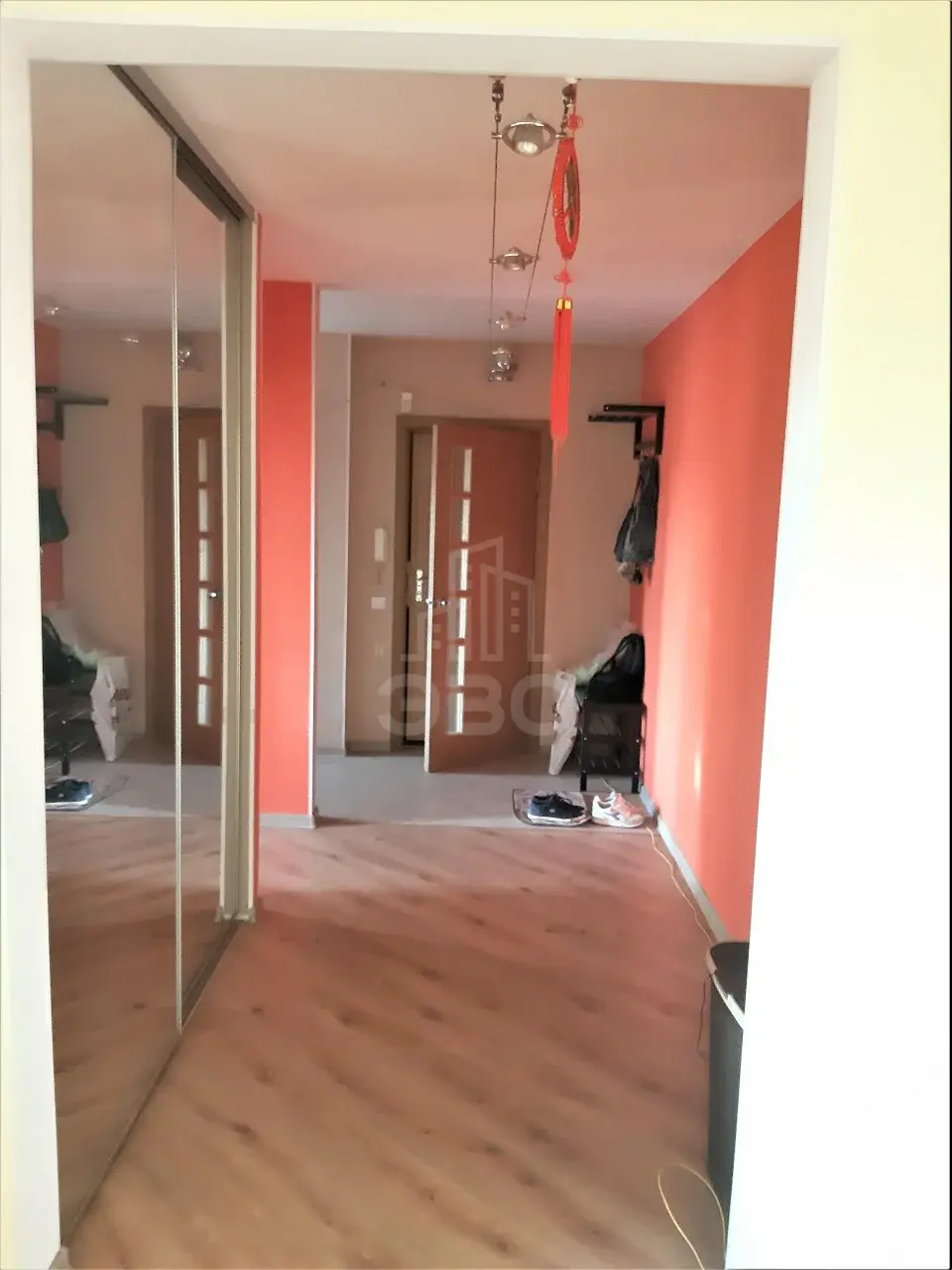 трехкомнатная квартира в Санкт-Петербурге по адресу: Королева проспект, 32, к 2