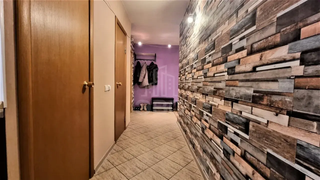 трехкомнатная квартира в Санкт-Петербурге по адресу: Королева проспект, 32, к 2