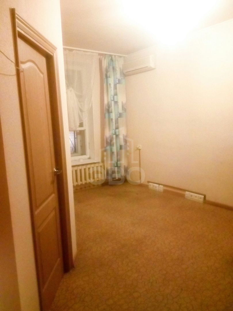 трехкомнатная квартира в Санкт-Петербурге по адресу: Рылеева ул., 10