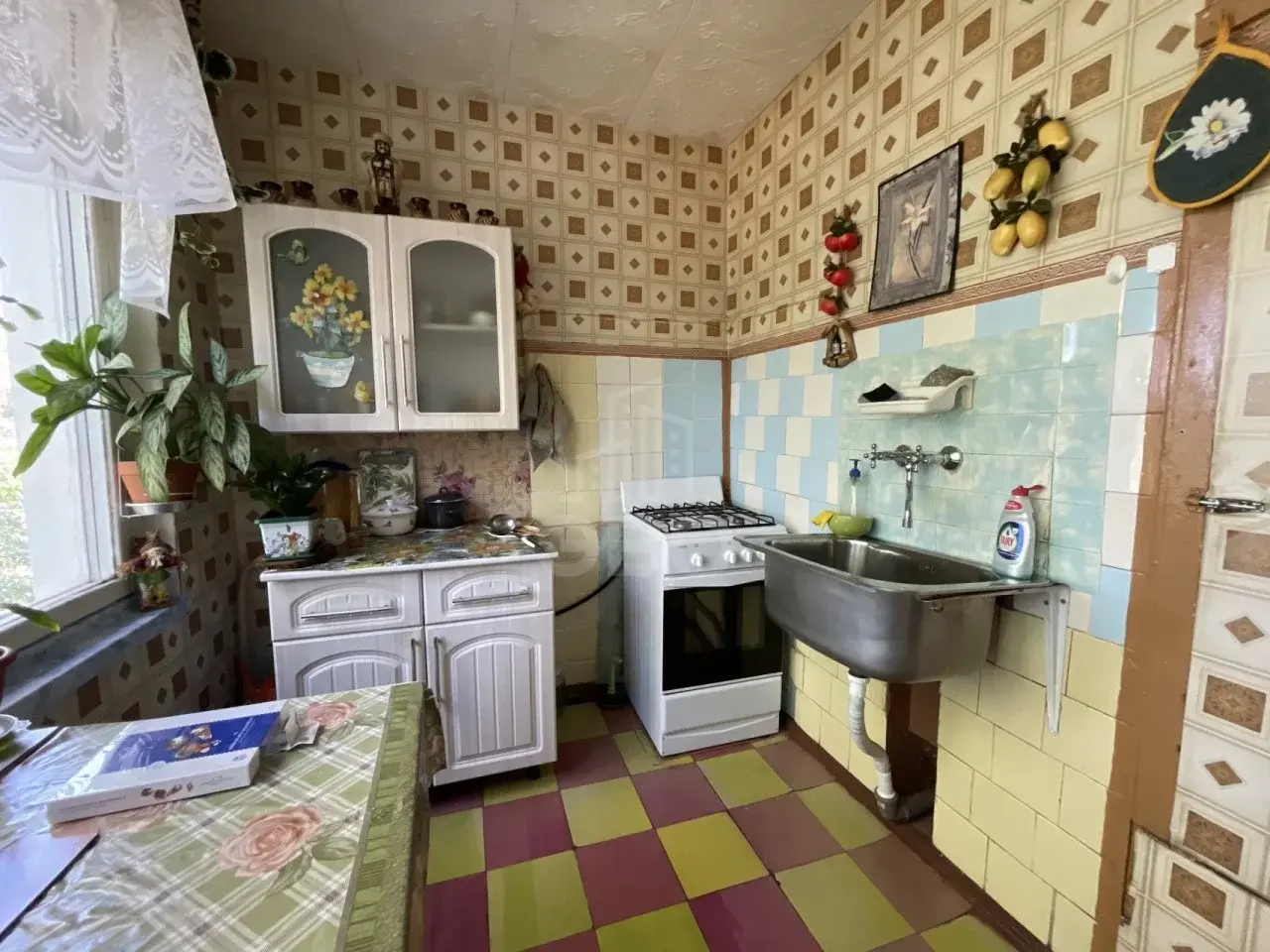 комната в Санкт-Петербурге по адресу: Тельмана ул., 42, к 2