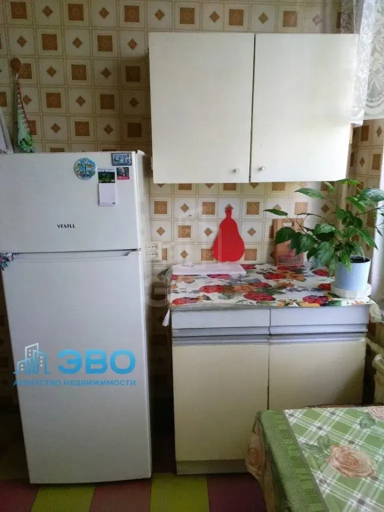 комната в Санкт-Петербурге по адресу: Тельмана ул., 42, к 2