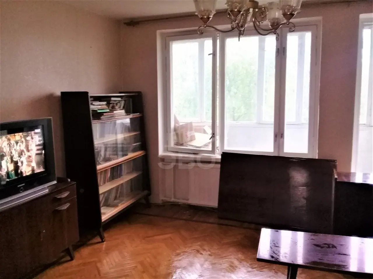 трехкомнатная квартира в Санкт-Петербурге по адресу: Сиреневый б-р., 16, к 1