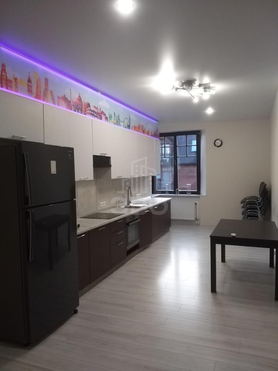 трехкомнатная квартира в Санкт-Петербурге по адресу: Горная ул., 8