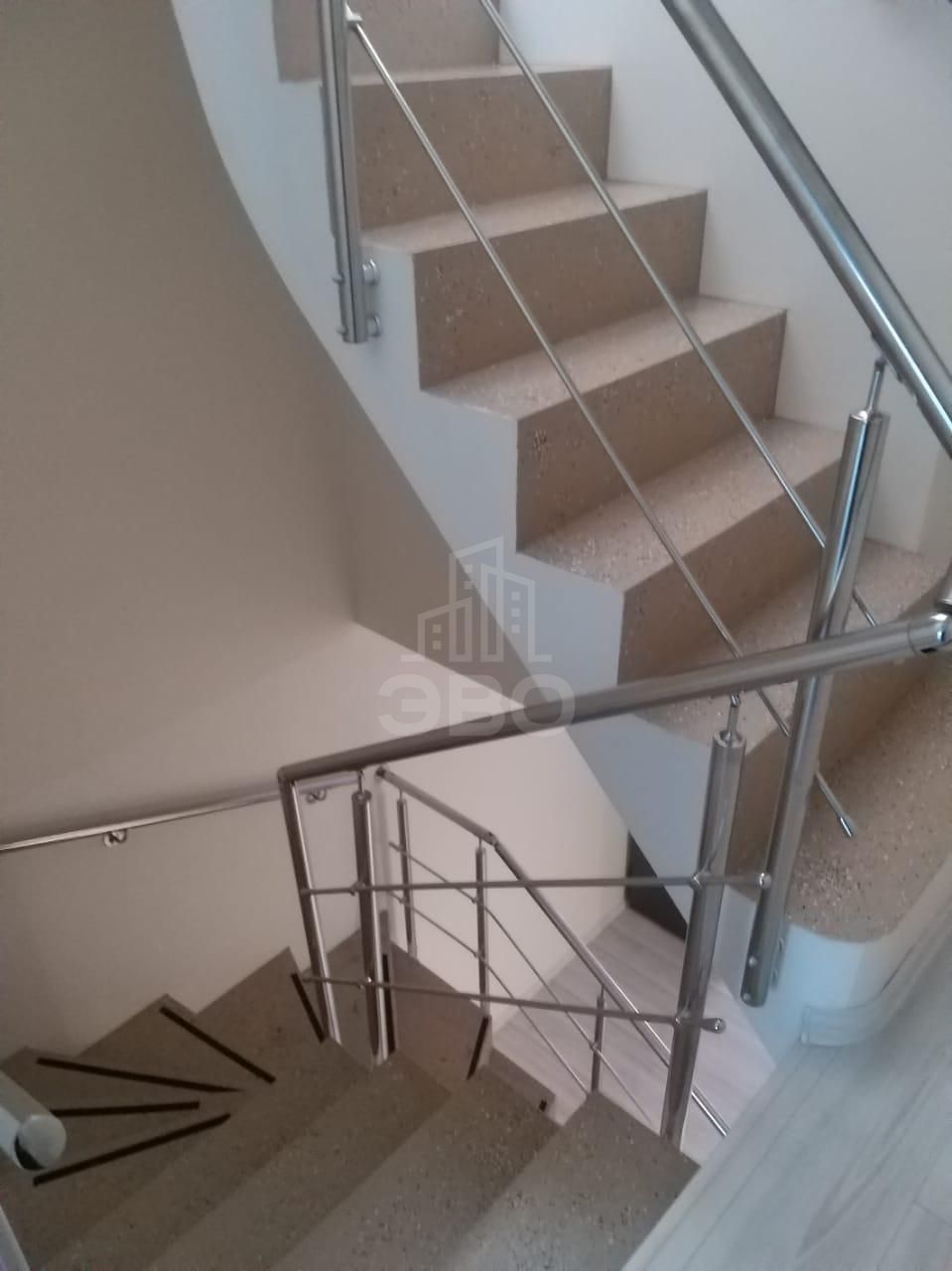 трехкомнатная квартира в Санкт-Петербурге по адресу: Горная ул., 8