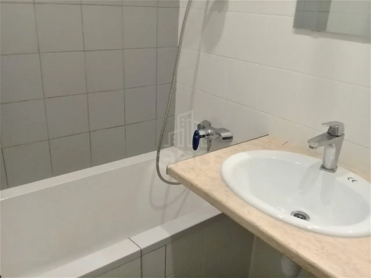 двухкомнатная квартира в Санкт-Петербурге по адресу: Королева проспект, 73