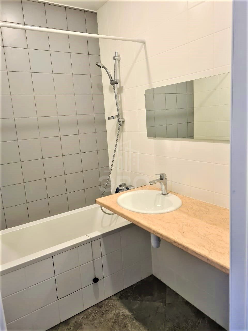 двухкомнатная квартира в Санкт-Петербурге по адресу: Королева проспект, 73