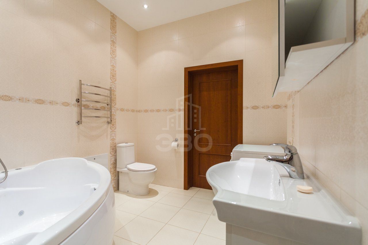 двухкомнатная квартира в Санкт-Петербурге по адресу: Большая Зеленина ул., 6