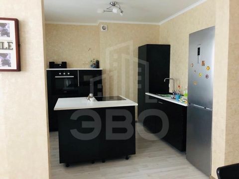 трехкомнатная квартира в Санкт-Петербурге по адресу: Маршала Тухачевского ул., 23