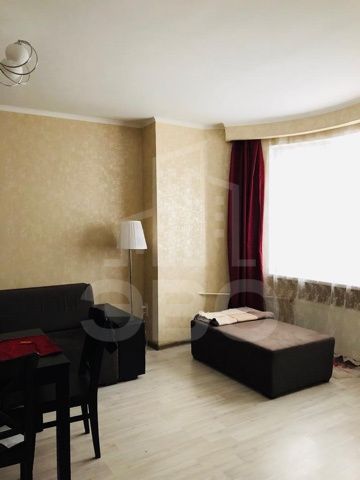 трехкомнатная квартира в Санкт-Петербурге по адресу: Маршала Тухачевского ул., 23