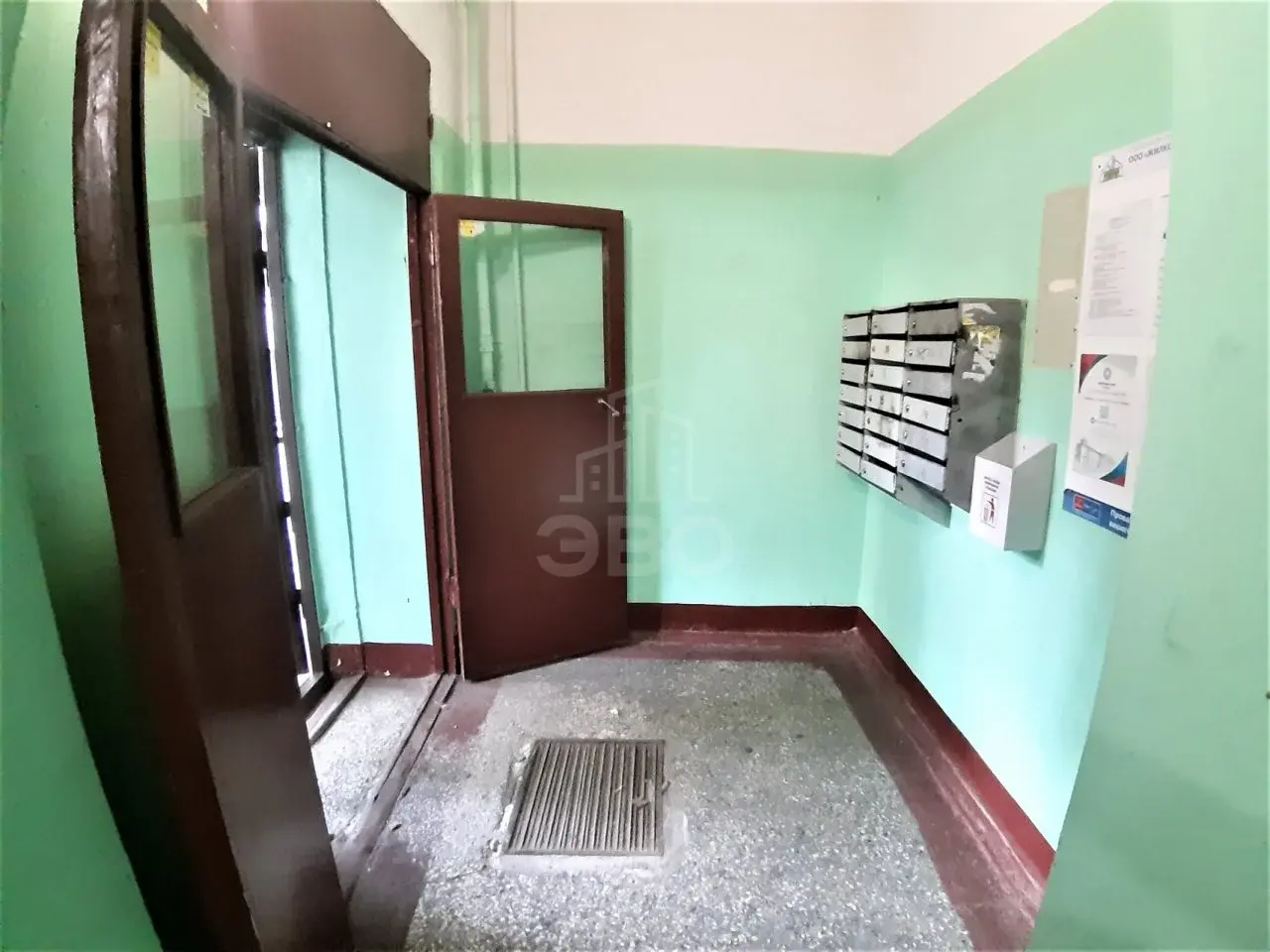 трехкомнатная квартира в Санкт-Петербурге по адресу: Кондратьевский проспект, 33