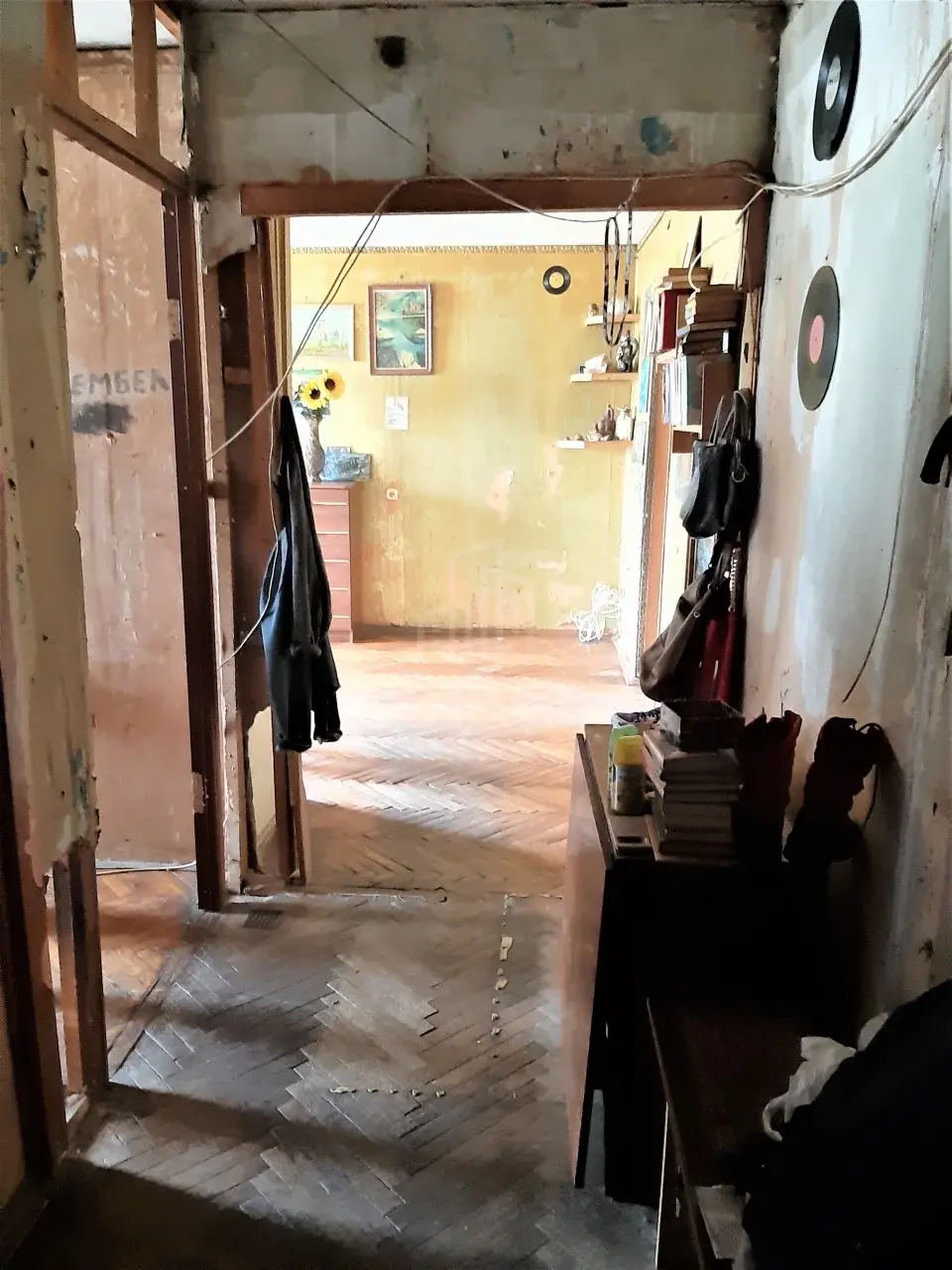 трехкомнатная квартира в Санкт-Петербурге по адресу: Кондратьевский проспект, 33
