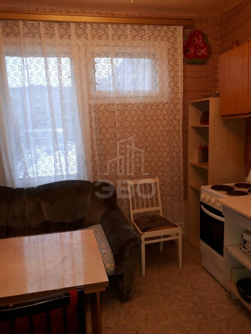 комната в Санкт-Петербурге по адресу: Маршала Жукова проспект, 33, к 1