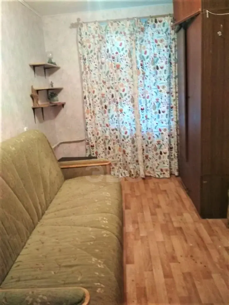 комната в Санкт-Петербурге по адресу: Художников проспект, 43/14